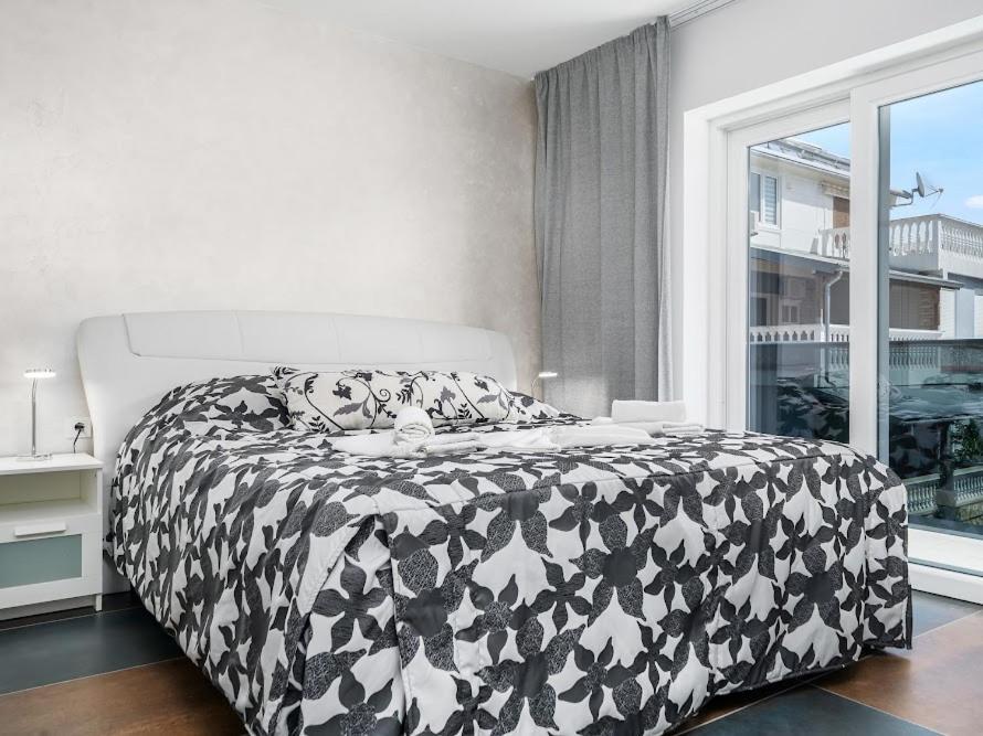 Luxury Apartments-La Dino Maky Vodice Pokoj fotografie